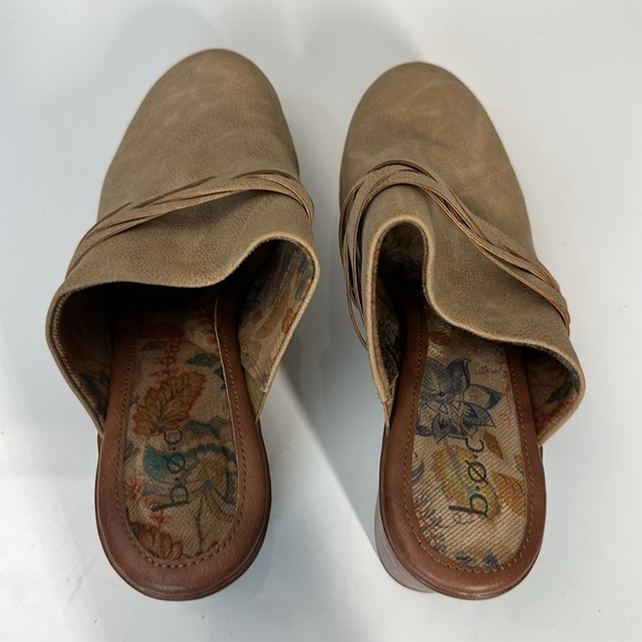 BOC Cadi Tan Vegan Leather Braid Accent Clogs Size 11 - Picture 8 of 15